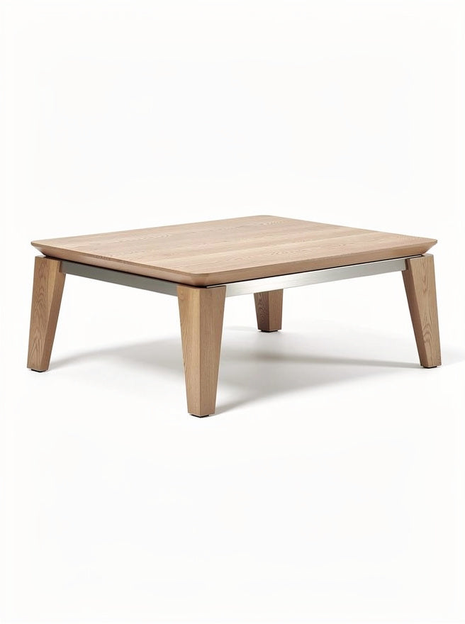 **Moderne Vierkante Eettafel van Hout met Robuuste Poten**
